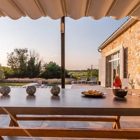 Tenuta Paljari Casa de Férias Vižinada